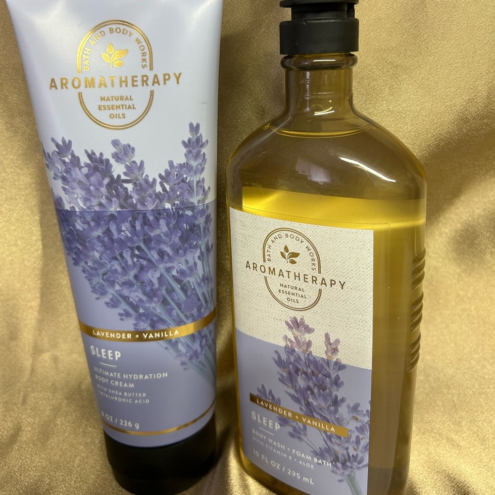 Bath & Body Works Aromatherapy Lavender Vanilla Sleep Body Wash - Lavender